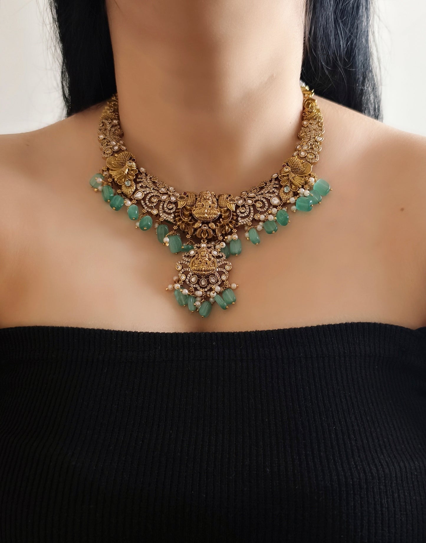 Premium Victorian American Diamond Necklace Set