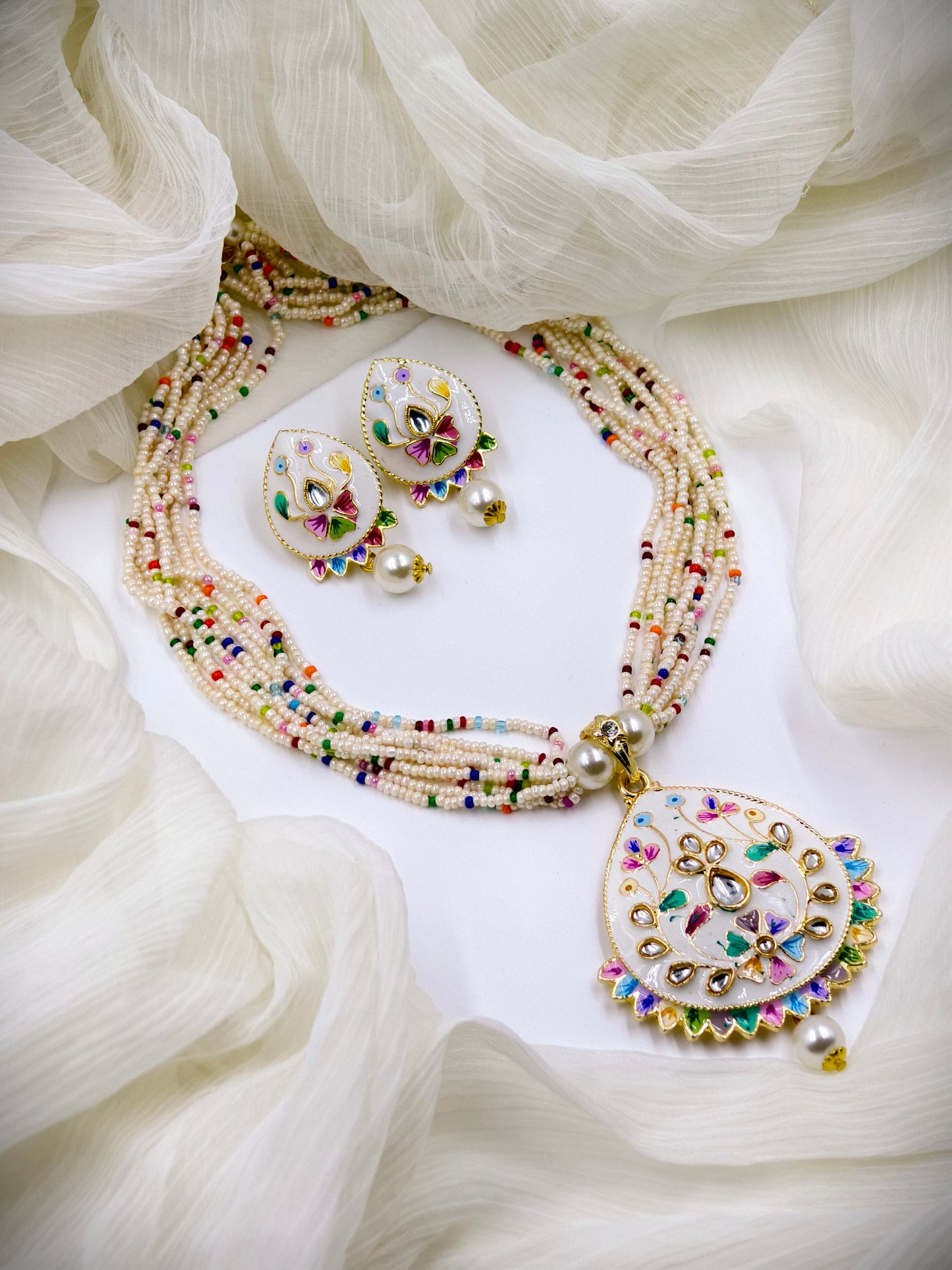 Multicolor Pearl Necklace