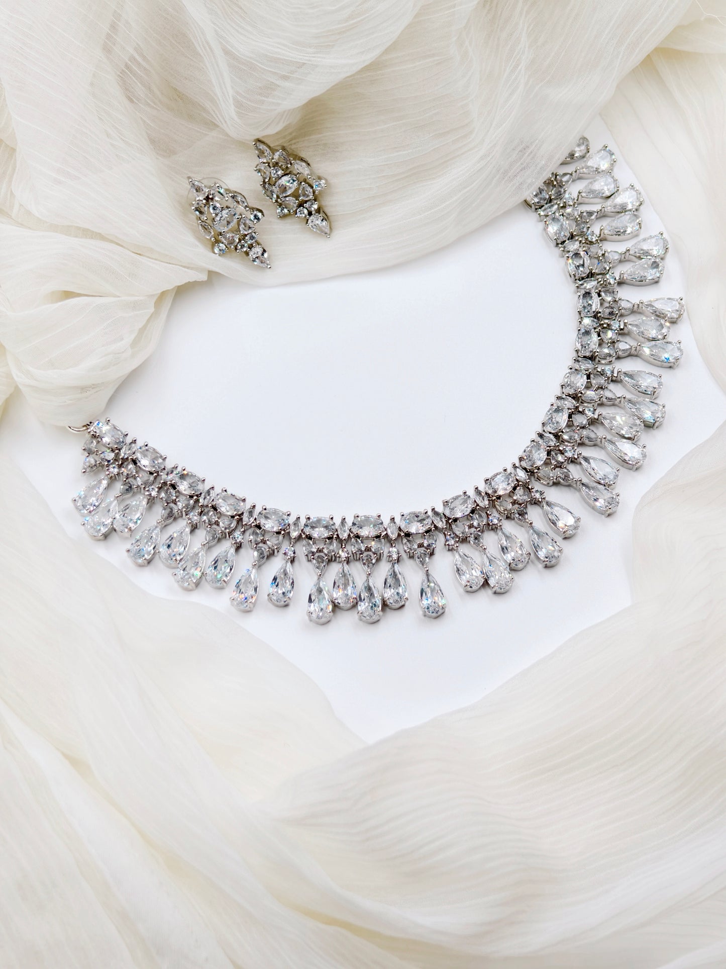 White Stone Amercian Diamond Necklace