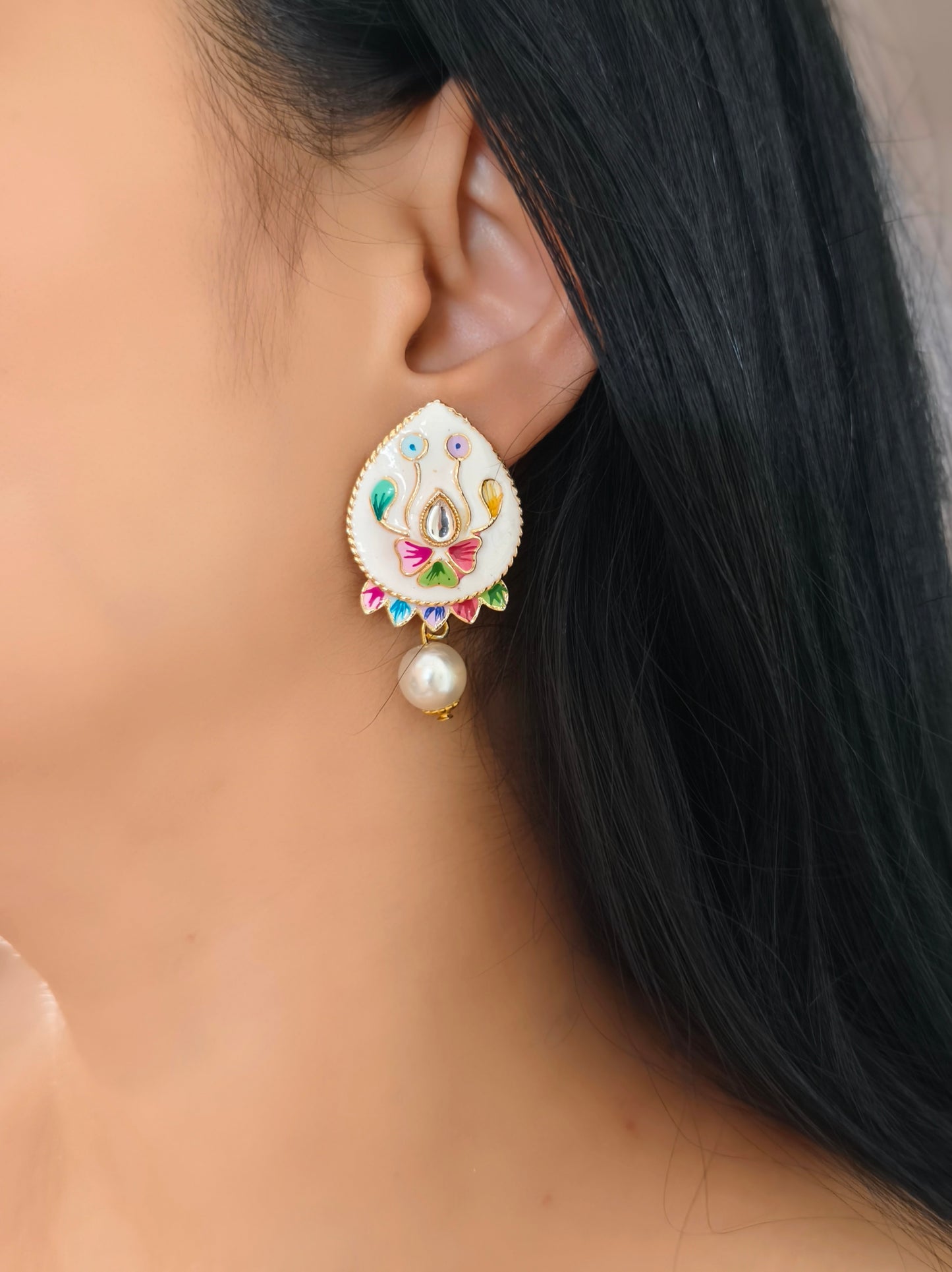 Multicolor Pearl Necklace