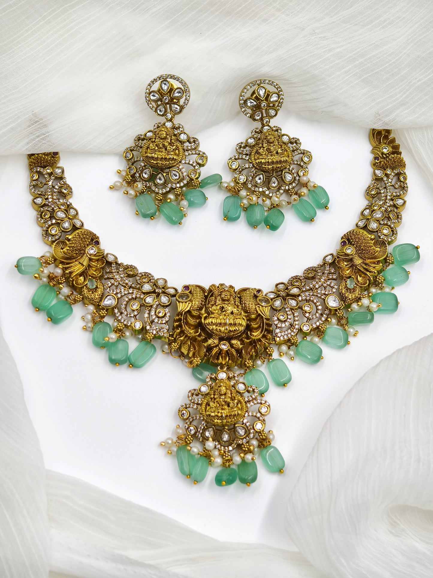 Premium Victorian American Diamond Necklace Set