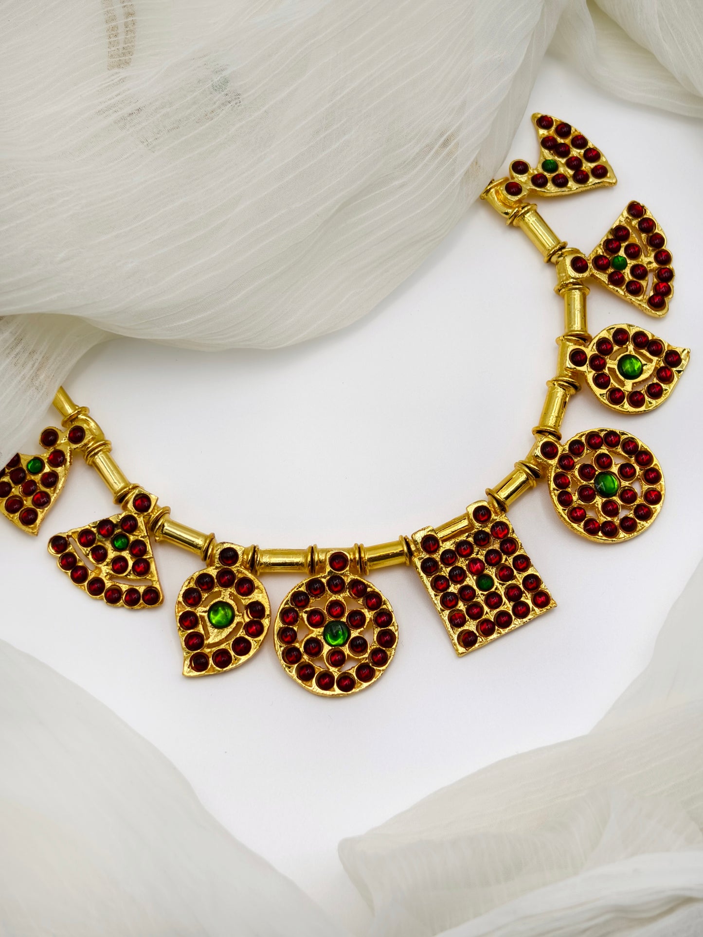 Red & Green Pendent Necklace