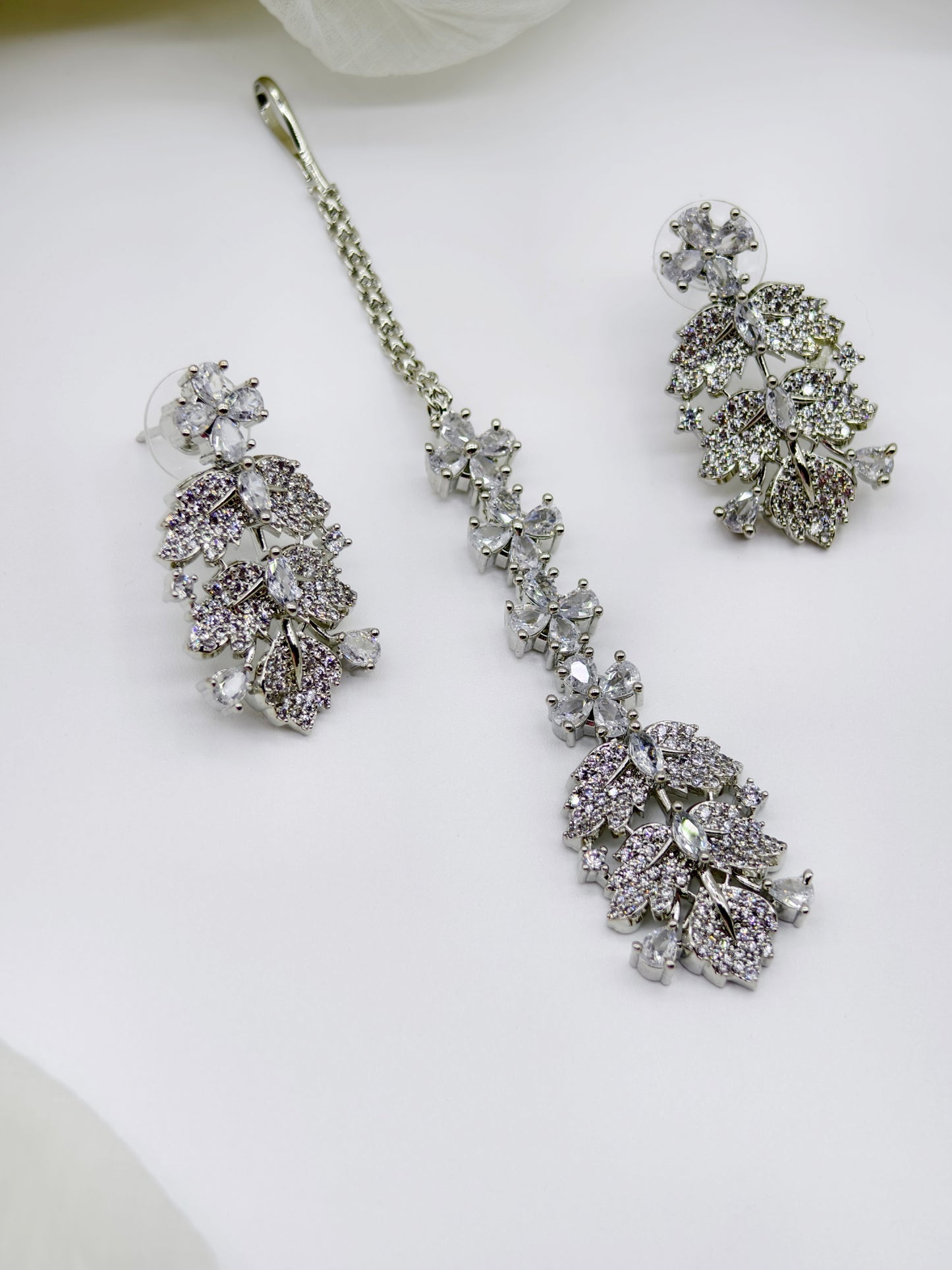White Stone American Diamond Necklace Set